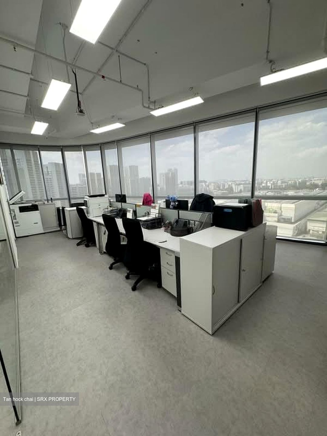 Woods Square (D25), Office #604753741